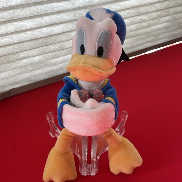 EXCLUSIVE DISNEY PARK DONALD DUCK SLAP BRACELET PLUSH (8”) - Picture 2 of 8